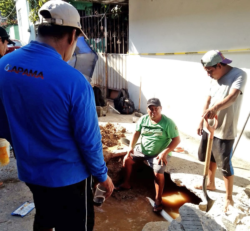 Reparan Trabajadores De Capama Fugas De Agua Potable Enfoque Informativo